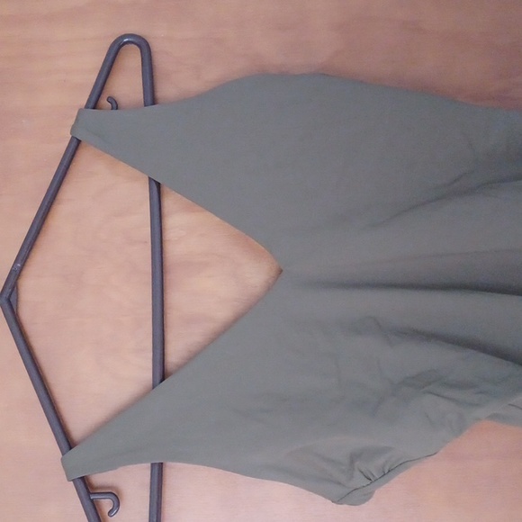 Everlane The V Neck One Piece - Picture 6 of 12